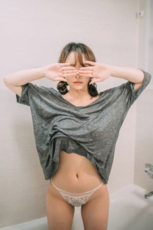 欧美时尚大秀模特_BD英语高清完整版播放