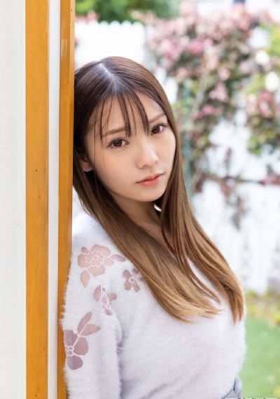 欧美性感吊带美女图库_1080P免费观看最新