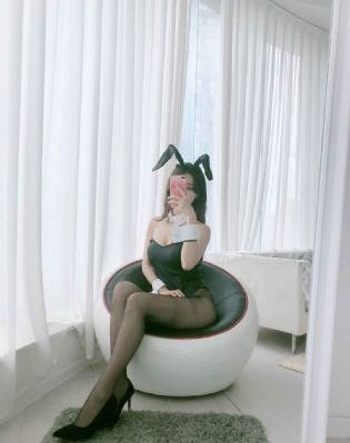 少妇肉欲系列1000篇_720免费全集观看